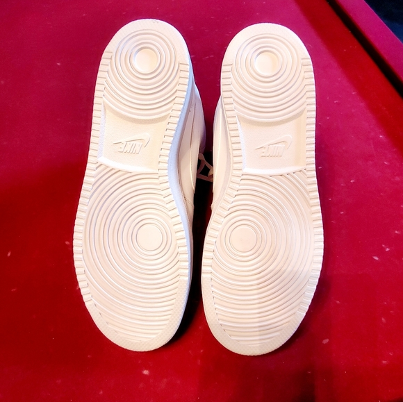 Mens Nike size 11 - Picture 5 of 5